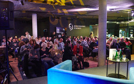 Publiczność zebrana na spotkaniu