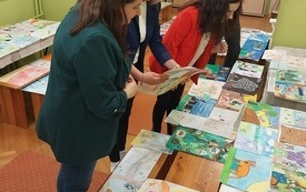 Komisja podczas oceniania prac