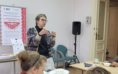 Zdjęcie do Warsztaty Biżuteria z lasowiacką nutą: Z chusty w naszyjnik &ndash; metamorfoza &ndash; relacja&nbsp;