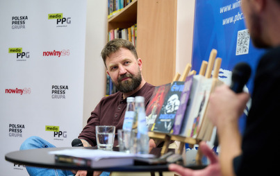 Zdjęcie do Między literaturą a sceną &ndash; spotkanie autorskie z Jakubem Ćwiekiem