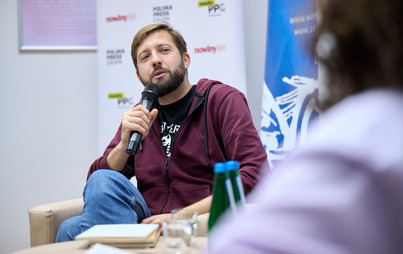 Zdjęcie do &bdquo;Pisarz wielu gatunk&oacute;w&rdquo; - spotkanie autorskie z Jakubem Kornhauserem 