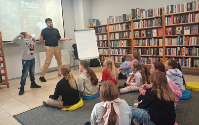 Zdjęcie do &bdquo;Baśnie na Warsztacie&rdquo; z Mateuszem Świstakiem &ndash; relacja ze spotkania