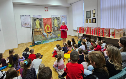 Zdjęcie do Relacja z podsumowania konkursu literacko-plastycznego &bdquo;Mikołajki w świecie bajki&rdquo;