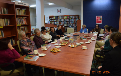 Zdjęcie do Spotkanie Dyskusyjnego Klubu Książki w Żyrakowie z Panią Haliną Niziołek