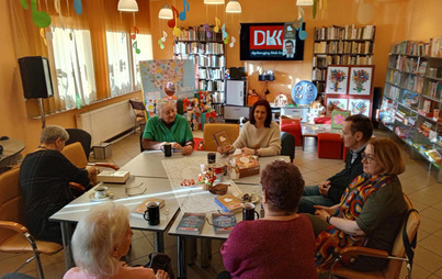 Zdjęcie do Spotkanie DKK w Tarnobrzegu wok&oacute;ł książki &quot;Zając o bursztynowych oczach&quot; Edmunda de Waala