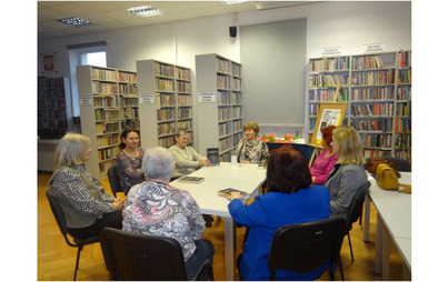 Zdjęcie do Spotkanie DKK w GBP w Żołyni o książce &quot;Płuczki&quot; P. P. Reszki 
