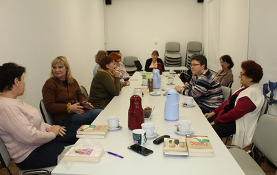 Zdjęcie do  Spotkanie DKK w MBP w Łańcucie o książce &quot;Randka z Hugo Bosym&quot; Agnieszki Lingas-Łoniewskiej