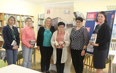 Zdjęcie do &quot;Jedyne wyjście&quot; Ryszarda Ćwirleja książką maja w DKK w Czudcu