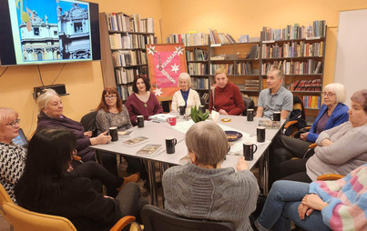 Zdjęcie do Spotkanie DKK w Filii Nr 1 MBP w Tarnobrzegu o książce &quot;Kobieta w Watykanie. Jak żyje się w najmniejszym państwie świata&quot; Magdaleny Wolińskiej-Riedi
