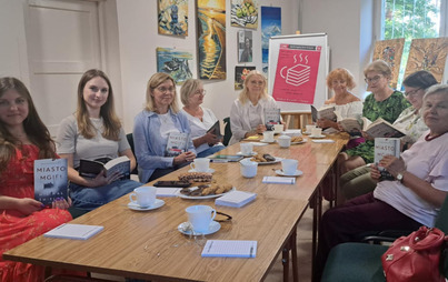 Zdjęcie do Spotkanie DKK w Gorzycach o książce Michała Śmielaka &bdquo;Miasto mgieł&rdquo;