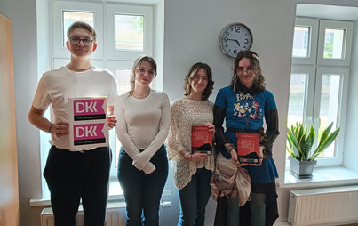 Zdjęcie do Spotkanie DKK dla młodzieży w Dębicy o książce &bdquo;Maresi. Kroniki Czerwonego Klasztoru&rdquo; Marii Turtschaninoff 