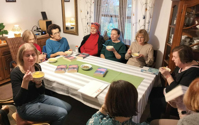 Zdjęcie do Spotkanie DKK w Komańczy o książce  Asha Lemmie &bdquo;Pięćdziesiąt imion deszczu&rdquo; 