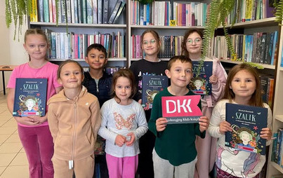 Zdjęcie do Spotkanie DKK dla dzieci w Ropczycach-Witkowicach o książce &bdquo;Szalik. O Wisławie Szymborskiej dla dzieci&rdquo; Michała Rusinka