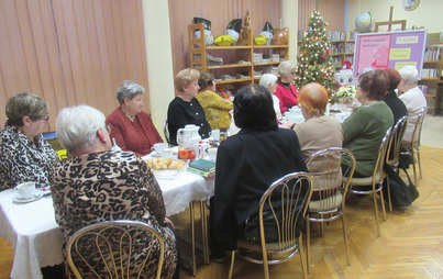 Zdjęcie do Grudniowe spotkanie DKK w Filii Nr 10 WiMBP w Rzeszowie 