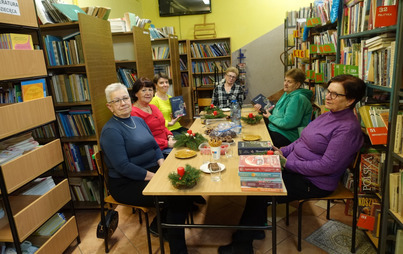 Zdjęcie do Spotkanie DKK w Racław&oacute;wce o książce "Akuszerki" Sabiny &nbsp;Jakubowskiej