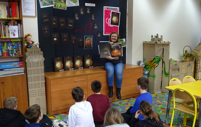 Zdjęcie do Spotkanie DKK w Ustrzykach Dolnych o książce "Puk. puk" Marcina Przewoźniaka