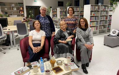 Zdjęcie do Spotkanie DKK w Giedlarowej o książce  &bdquo;Kt&oacute;rędy do raju&rdquo; Anny Niemczynow 