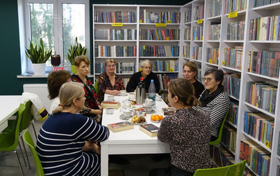 Zdjęcie do Spotkanie DKK w Lubeni wok&oacute;ł książki &bdquo;Białe r&oacute;że z Petersburga&rdquo; autorstwa Joanna Jax