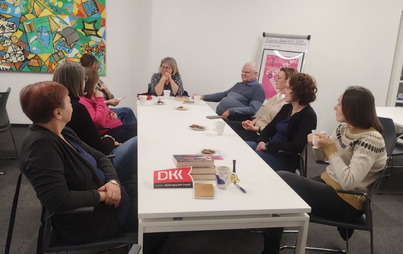 Zdjęcie do Spotkanie DKK w Mielcu o książce &bdquo;Nocami krzyczą sarny&rdquo; Katarzyny Zyskowskiej