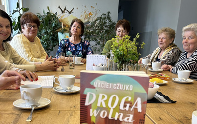 Zdjęcie do Spotkanie DKK Senior&oacute;w w Nowej Sarzynie o książce &bdquo;Droga wolna&rdquo; Macieja Czujki