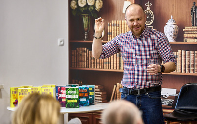 Zdjęcie do Spotkanie autorskie z Wojciechem Chmielarzem w Horyńcu Zdroju